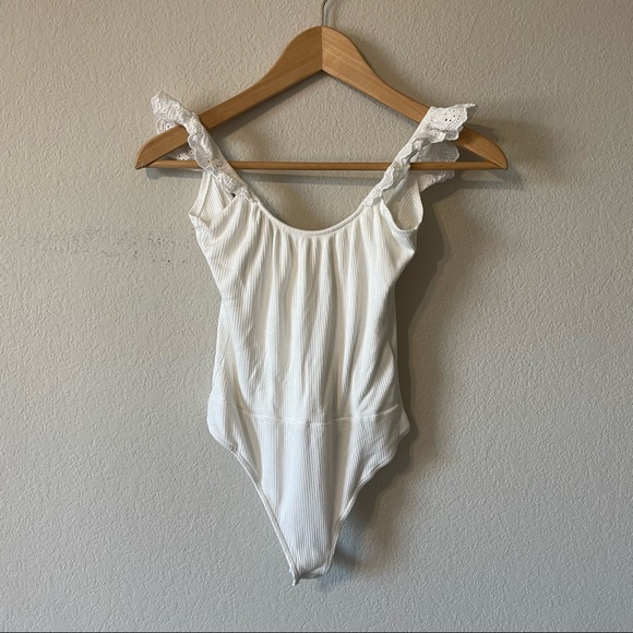 Blue Blush Tops - Blue Blush White Ribbed Lace Detail Bodysuit Size Small